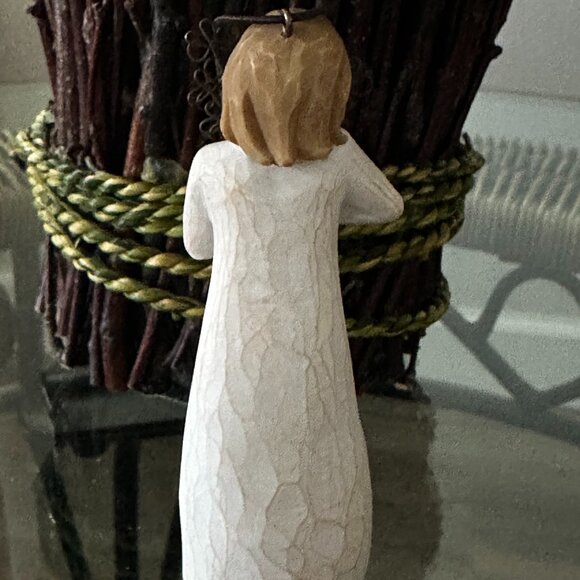 WILLOW TREE "Friendship" Ornament Figurine 2014 by Susan Lordi 4" Tall (2.2oz) - Picture 2 of 4